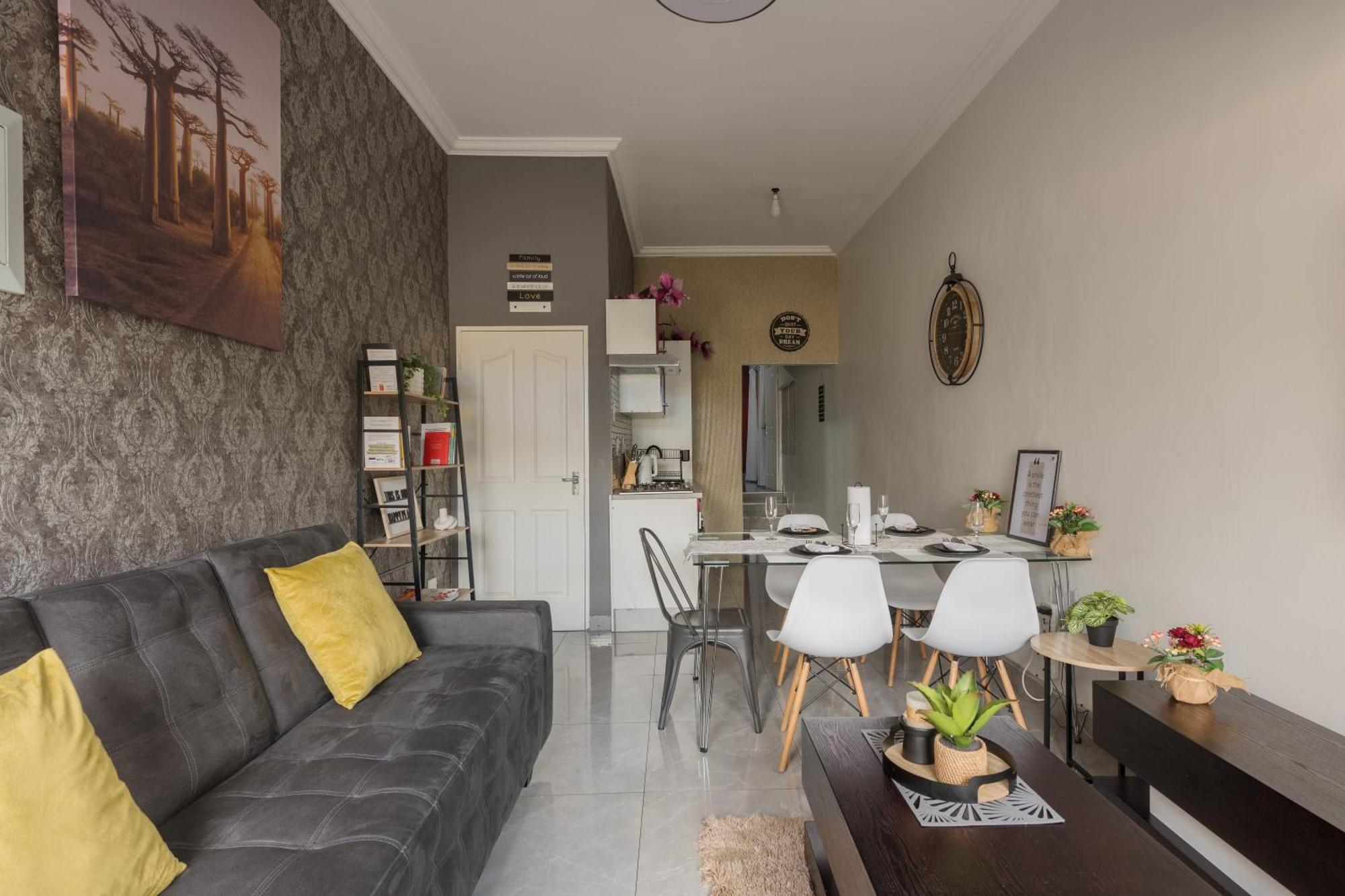 Evans Village - Apartments & Spa Йоханесбург Екстериор снимка